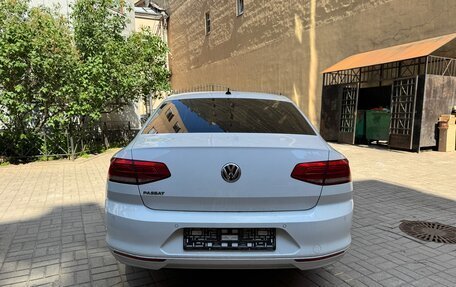 Volkswagen Passat B8 рестайлинг, 2018 год, 1 800 000 рублей, 6 фотография