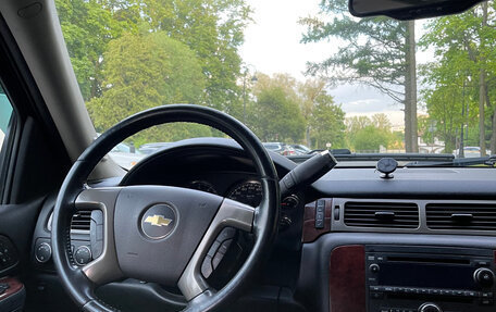 Chevrolet Tahoe III, 2013 год, 2 200 000 рублей, 4 фотография