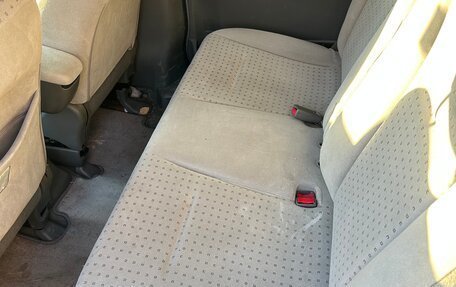 Honda Mobilio I, 2002 год, 350 000 рублей, 18 фотография