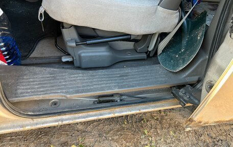 Honda Mobilio I, 2002 год, 350 000 рублей, 13 фотография
