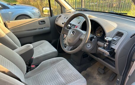 Honda Mobilio I, 2002 год, 350 000 рублей, 40 фотография