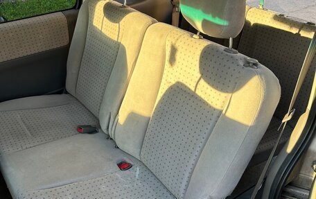 Honda Mobilio I, 2002 год, 350 000 рублей, 27 фотография