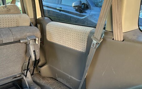 Honda Mobilio I, 2002 год, 350 000 рублей, 30 фотография