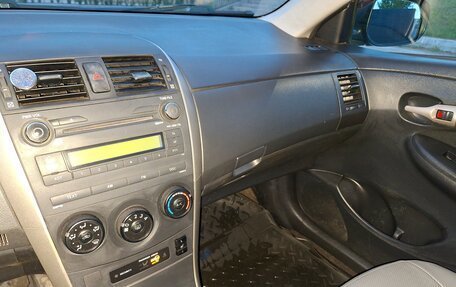 Toyota Corolla, 2008 год, 650 000 рублей, 10 фотография