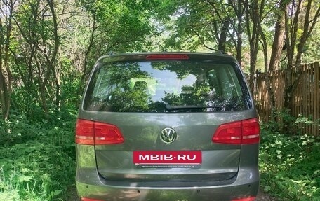 Volkswagen Touran III, 2012 год, 1 690 000 рублей, 6 фотография