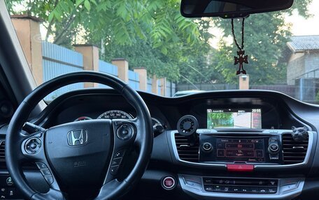 Honda Accord IX рестайлинг, 2013 год, 1 650 000 рублей, 15 фотография