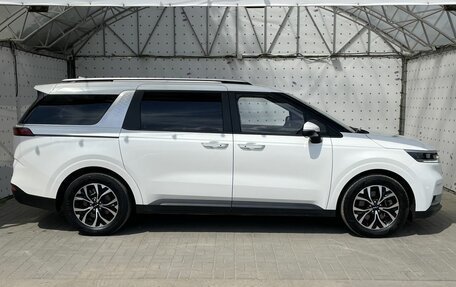 KIA Carnival, 2021 год, 3 400 000 рублей, 9 фотография