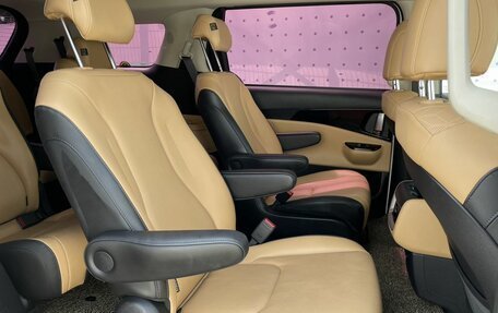 KIA Carnival, 2021 год, 3 400 000 рублей, 13 фотография