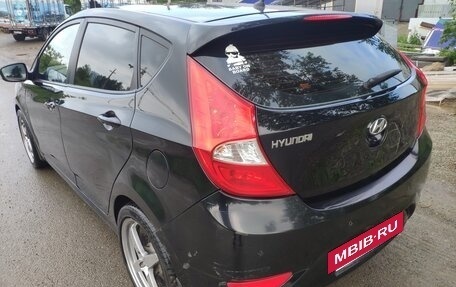 Hyundai Solaris II рестайлинг, 2011 год, 795 000 рублей, 4 фотография