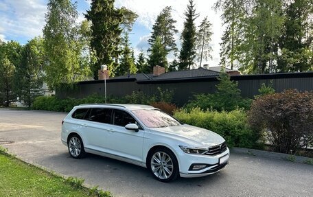 Volkswagen Passat B8 рестайлинг, 2021 год, 3 370 000 рублей, 3 фотография