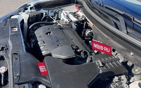Mitsubishi Outlander III рестайлинг 3, 2021 год, 2 100 000 рублей, 9 фотография
