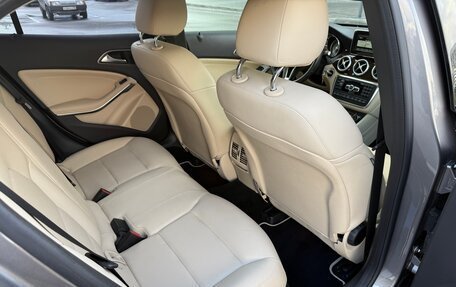 Mercedes-Benz GLA, 2015 год, 2 670 000 рублей, 13 фотография