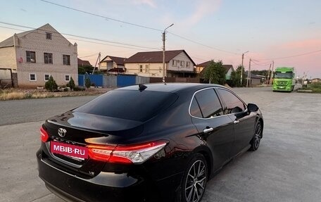 Toyota Camry, 2019 год, 2 700 000 рублей, 5 фотография