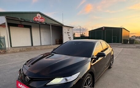 Toyota Camry, 2019 год, 2 700 000 рублей, 9 фотография