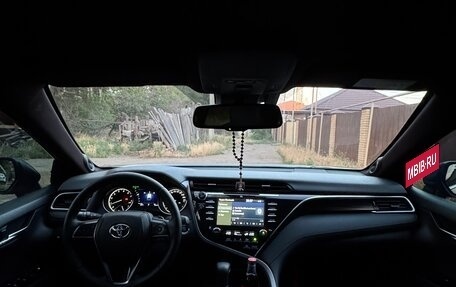 Toyota Camry, 2019 год, 2 700 000 рублей, 12 фотография