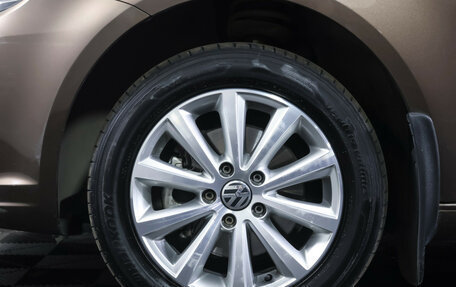 Volkswagen Touran III, 2013 год, 950 000 рублей, 20 фотография