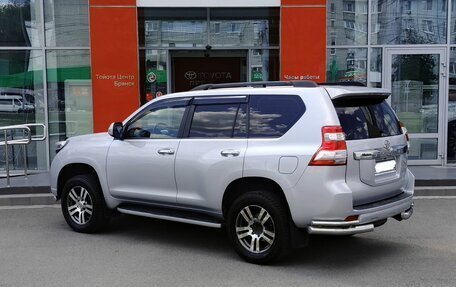 Toyota Land Cruiser Prado 150 рестайлинг 2, 2014 год, 3 600 000 рублей, 7 фотография