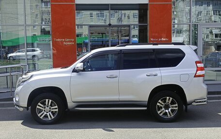 Toyota Land Cruiser Prado 150 рестайлинг 2, 2014 год, 3 600 000 рублей, 8 фотография