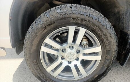 Toyota Land Cruiser Prado 150 рестайлинг 2, 2014 год, 3 600 000 рублей, 10 фотография