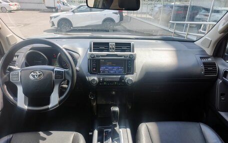Toyota Land Cruiser Prado 150 рестайлинг 2, 2014 год, 3 600 000 рублей, 15 фотография