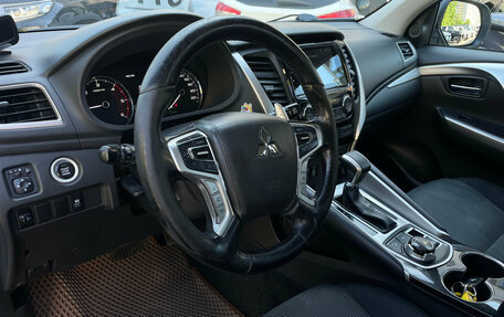Mitsubishi Pajero Sport III рестайлинг, 2019 год, 2 639 000 рублей, 7 фотография