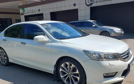 Honda Accord IX рестайлинг, 2013 год, 1 290 000 рублей, 2 фотография