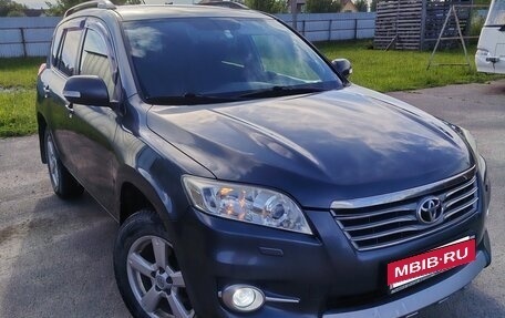 Toyota RAV4, 2011 год, 1 380 000 рублей, 2 фотография