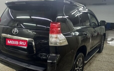 Toyota Land Cruiser Prado 150 рестайлинг 2, 2010 год, 3 250 000 рублей, 3 фотография