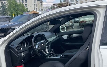 Mercedes-Benz C-Класс, 2012 год, 1 800 000 рублей, 8 фотография
