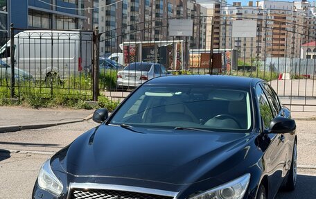 Infiniti Q50 I рестайлинг, 2014 год, 1 590 000 рублей, 12 фотография