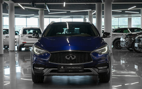 Infiniti QX30, 2017 год, 2 300 000 рублей, 3 фотография