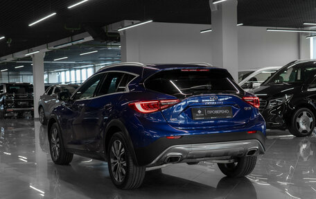 Infiniti QX30, 2017 год, 2 300 000 рублей, 4 фотография