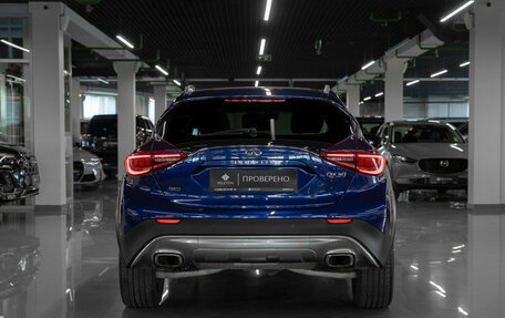 Infiniti QX30, 2017 год, 2 300 000 рублей, 6 фотография