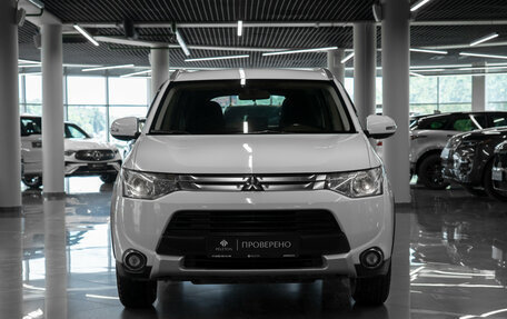Mitsubishi Outlander III рестайлинг 3, 2014 год, 1 280 000 рублей, 3 фотография
