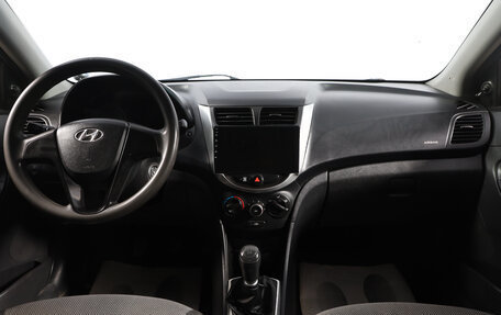Hyundai Solaris II рестайлинг, 2012 год, 599 000 рублей, 8 фотография