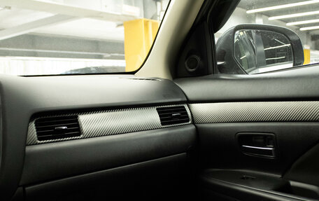 Mitsubishi Outlander III рестайлинг 3, 2013 год, 1 449 000 рублей, 8 фотография