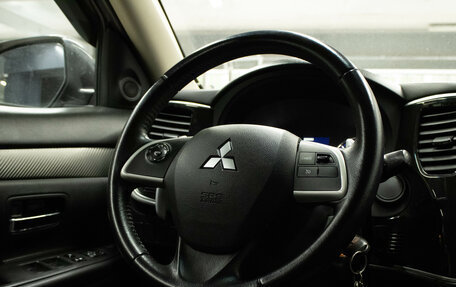 Mitsubishi Outlander III рестайлинг 3, 2013 год, 1 449 000 рублей, 7 фотография