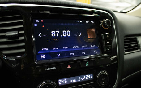 Mitsubishi Outlander III рестайлинг 3, 2013 год, 1 449 000 рублей, 18 фотография