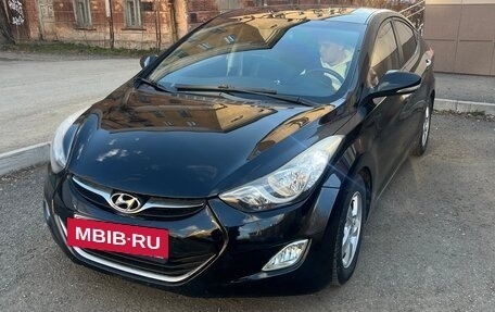 Hyundai Avante, 2011 год, 830 000 рублей, 2 фотография