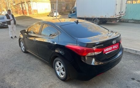 Hyundai Avante, 2011 год, 830 000 рублей, 5 фотография