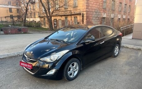 Hyundai Avante, 2011 год, 830 000 рублей, 3 фотография