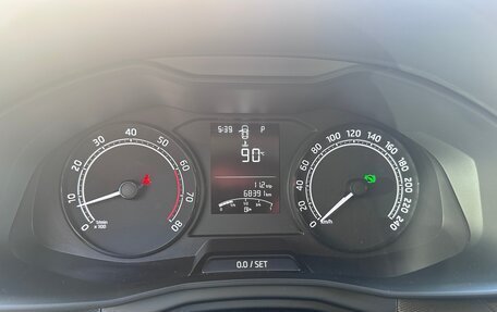 Skoda Rapid II, 2021 год, 1 800 000 рублей, 23 фотография