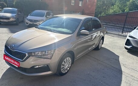Skoda Rapid II, 2021 год, 1 800 000 рублей, 12 фотография
