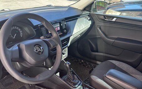 Skoda Rapid II, 2021 год, 1 800 000 рублей, 26 фотография