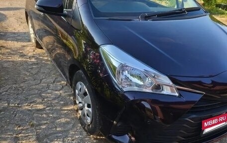 Toyota Vitz, 2019 год, 1 300 000 рублей, 3 фотография