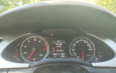 Audi A4, 2011 год, 1 800 000 рублей, 10 фотография