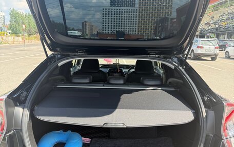 Toyota Prius IV XW50, 2018 год, 2 000 000 рублей, 6 фотография