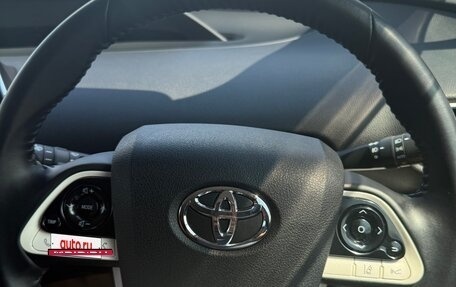 Toyota Prius IV XW50, 2018 год, 2 000 000 рублей, 17 фотография