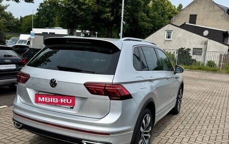 Volkswagen Tiguan II, 2021 год, 2 800 000 рублей, 7 фотография