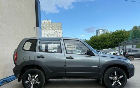Chevrolet Niva I рестайлинг, 2011 год, 390 000 рублей, 4 фотография